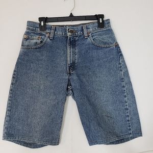 LEVIS WOMENS 560 STYLE MEDIUM WASH HIGH RISE DENIM BERMUDA SHORTS
